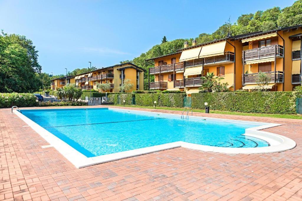 Appartamento Casa Adela Desenzano del Garda Esterno foto